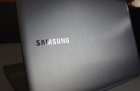 Samsung Series 7 Ultra, Cantik di Luar Garang di Dalam