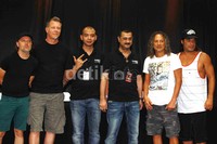 Metallica beberapa jam sebelum konser di Jakarta.