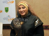 Gaya Jane berhijab.
