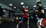 Petarung UFC Forrest Griffin Beri Pelatihan