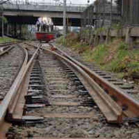 Kereta Api Tabrak Pasutri di Asahan Sumut, 1 Tewas