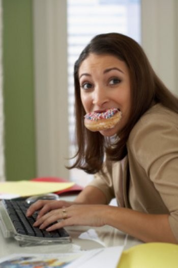 Pola Makan Anda Masih Normal atau Tidak? Cek di Sini Saja