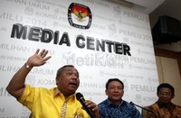Diskusi tersebut menyoroti pentingnya independensi KPU pada Pemilu 2014.