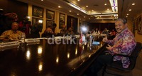 Ia diuji oleh 17 komite konvensi. Mereka berasal dari 7 orang kader Partai Demokrat dan 10 orang independen (non-partai). Komite ini diketuai mantan Menteri Agama Maftuh Basyuni.