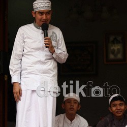 Tersandung Masalah, Ustad Solmed Tak Kapok Ceramah di Hong Kong