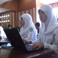 Revitalisasi Teknologi Pendidikan Indonesia