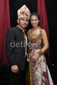 Warna merah-gold dipilih langsung oleh Duma. Noel/detikHOT.