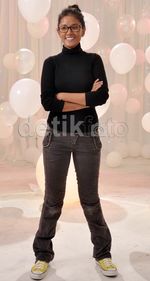 Titi Rajo Bintang Tampil Santai