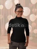 Titi Rajo Bintang Tampil Santai