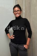 Titi Rajo Bintang Tampil Santai