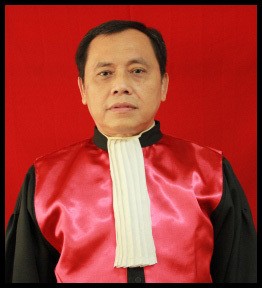 Mengapa PN Jaksel Loloskan Permohonan PK Koruptor Rp 1,2 T yang Buron?