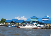 Untuk traveler pecinta fotografi, jangan lewatkan kesempatan mengabadikan langit Tanjung Selor lewat jepretan lensa kamera Anda, ya! (Putri/detikTravel)