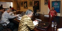 Wakil Ketua Majelis Tinggi Partai Demokrat Marzuki Alie memenuhi panggilan wawancara komite konvensi capres PD.