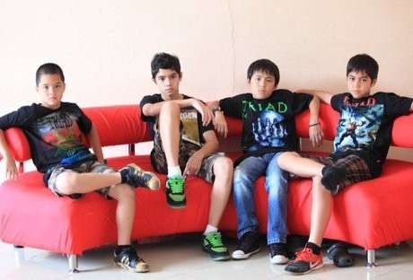 Grup Band Indonesia dengan Personel Kakak-Adik Grup Band Indonesia dengan Personel Kakak-Adik