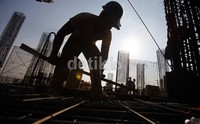 Sementara itu, kenaikan harga kuartal II sebesar 9 persen atau melebihi pencapaian kuartal I 2013.