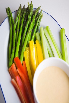 Ingin Ngemil Sehat di Perjalanan? Pilih Makanan Ini!