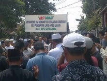 6 Kisah Tentang Lurah Cantik Susan