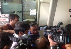 Kasus Century, KPK Periksa Mantan Gubernur BI Darmin Nasution