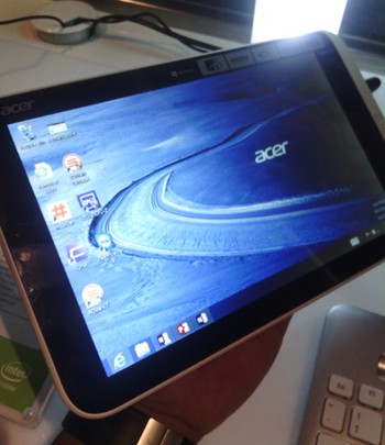 Tren tablet PC kian bergeser. Bila sebelumnya perangkat tablet didominasi ukuran 7 inch dan disusul 10 inch, kini generasi anyar tablet mulai tampil dalam form factor 8 inch. Perubahan ini juga diikuti oleh Acer lewat Iconia W3.