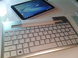 Iconia W3, Tablet Windows 8 Jagoan Acer