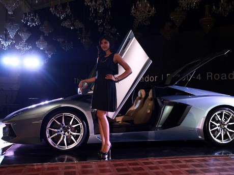 Pajak Naik, Calon Pembeli Lamborghini Bisa Batal Beli Mobil