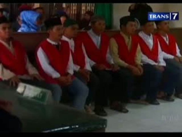 Gara-gara Cabut Rumput, 9 Orang Warga Ini Disidang