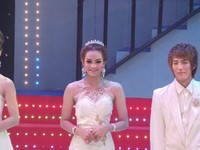 Ladyboy Kamboja benar-benar tak bisa dipandang sebelah mata. Kecantikannya sungguh membuat siapapun tergoda, tak kalah seperti yang sudah terkenal di Thailand (Merry/detikTravel)