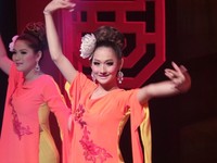 Para Ladyboy ini memiliki gerakan tubuh yang sangat gemulai. Semua itu dilengkapi dengan postur tubuh yang ramping dan jenjang (Merry/detikTravel)
