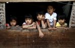 Keceriaan Anak-anak Kampung Ulos