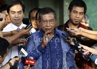 Saya dipanggil jadi saksi untuk pak Budi Mulya, kata Darmin Nasution kepada wartawan usai diperiksa. Lamhot Aritonang/detikFoto.