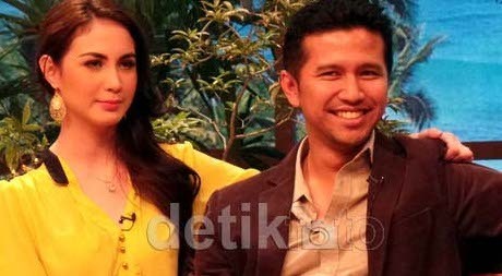 Arumi Bachsin Juga Beri Sang Kakak Gadget Sebagai Pelangkah Nikah