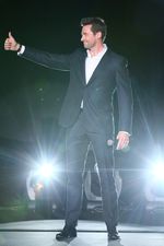 Hugh Jackman Necis di Premiere Wolverine