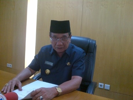 Geram Listrik Byarpet, Wagub Riau Marah-marah di Rapat