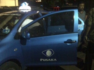Taksi Blue Bird Sedang Berpenumpang Saat Ditembak di Tol Tebet