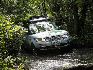 Tantangan Berat Range Rover hybrid