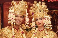 Emil memberikan Arumi mas kawin berupa emas 30,8 gram. (noel/detikhot)