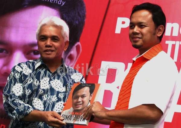 Aksi Bima Arya Mengajar 16 Jam Dipuji Kalangan Akademisi