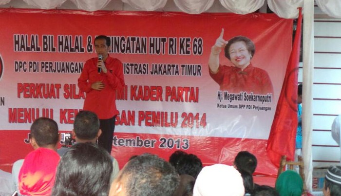 Berseragam Merah, Jokowi Hadiri Halal Bihalal PDIP di Pondok Kelapa