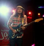 Gugun Blues Shelter Tutup Festival Jazz