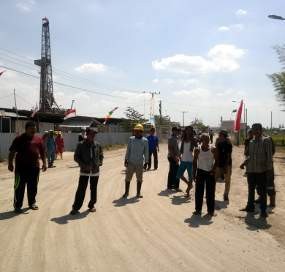 Lokasi Pengeboran Minyak PetroChina Didemo Warga