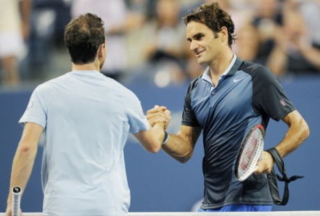 Federer Ditantang Robredo di Babak Keempat