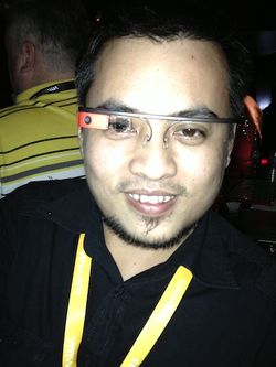 Lebih Intim dengan Google Glass