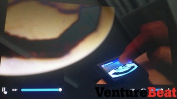 Galaxy Gear memungkinkan untuk berselancar di dunia maya atau memeriksa email. Tapi, hal itu hanya bisa dilakukan asal terkoneksi jaringan WiFi.  (Kredit foto: Venture Beat)