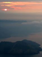 Sunrise Menggoda di Danau Toba