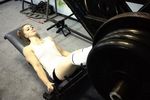 Julia Vins, Si Cantik Berwajah Barbie Tapi Berotot Hercules