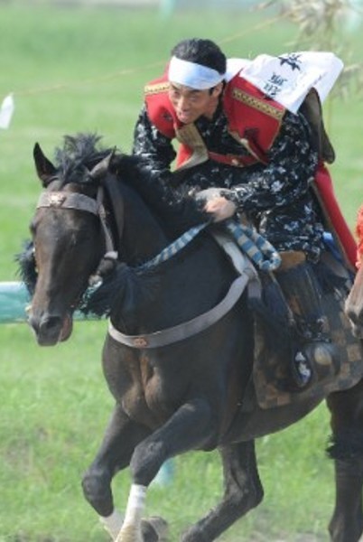 Pasola di Sumba & 4 Festival Berkuda Paling Keren di Dunia