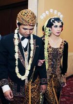 Pesta Resepsi Arumi Bachsin dan Emil Dardak