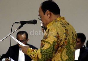 Air Mata Sang Jenderal dan Keinginan Cerai dari Istri Kedua