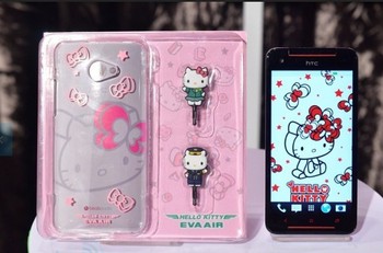     Namun sayang untuk memiliki HTC Butterfly edisi Hello Kitty Anda harus membelinya di Taiwan. (kredit foto: engadget)