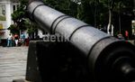 Jumlah Turis Asing Tahun 2013 Naik Tipis